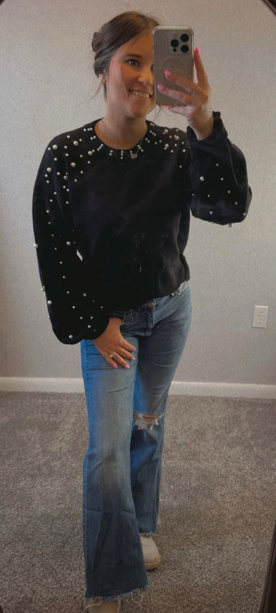 Long Sleeve Round Neck Pearl Pullover Sweater:Black