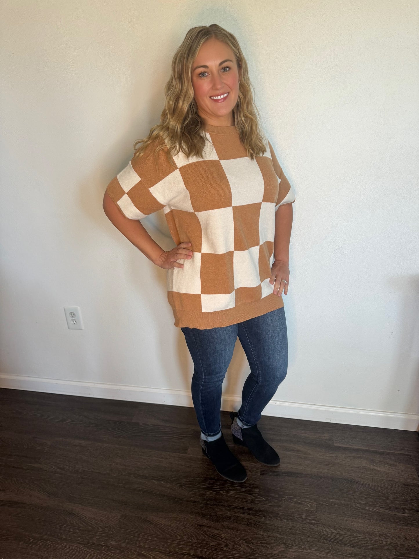 Checkered Short Sleeve Sweater