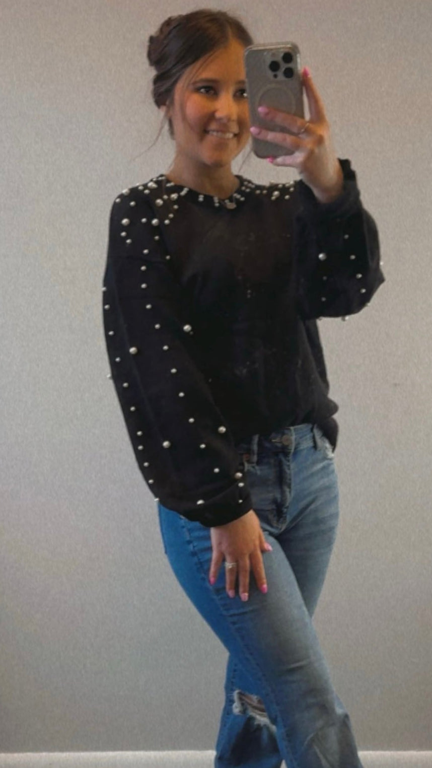 Long Sleeve Round Neck Pearl Pullover Sweater:Black