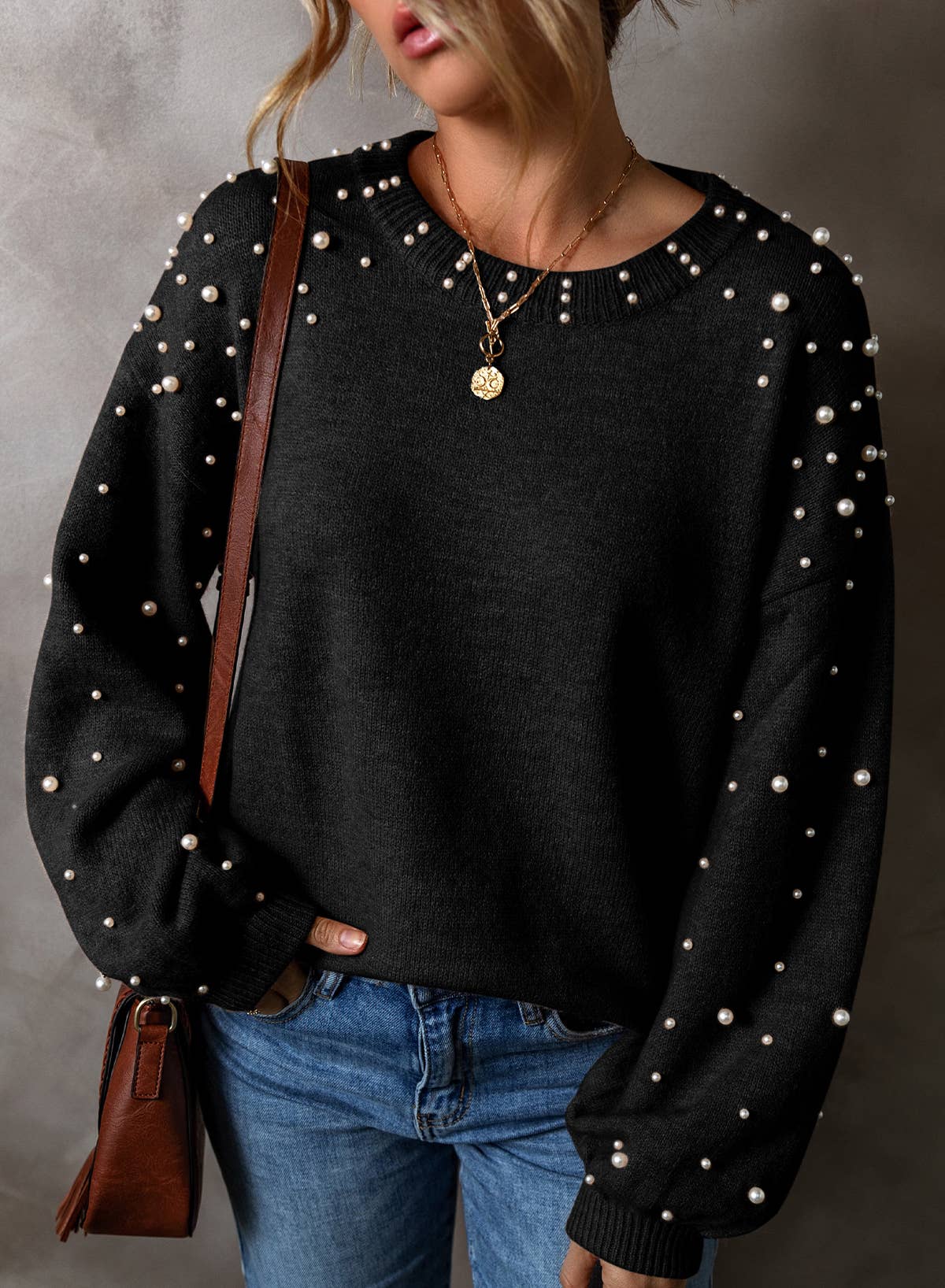 Long Sleeve Round Neck Pearl Pullover Sweater:Black